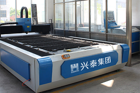 5000平方精裝廠(chǎng)房、各種資質(zhì)齊全，規(guī)劃合理